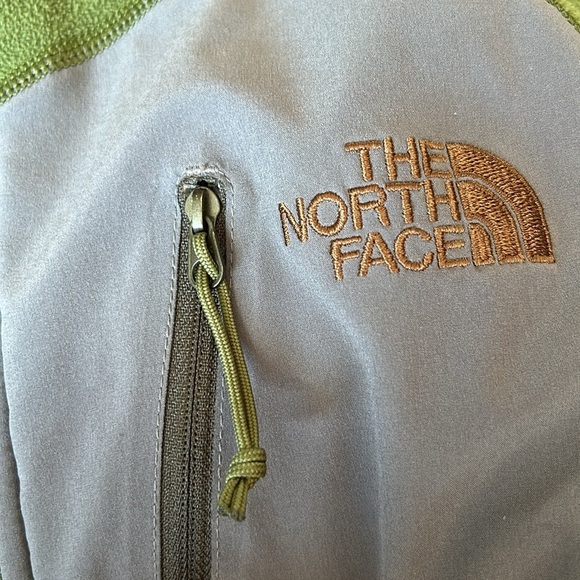 The North Face Flash Dry 1/2 Zip Fleece Jacket Sweatshirt Green Gray Size Large - Picture 4 of 6